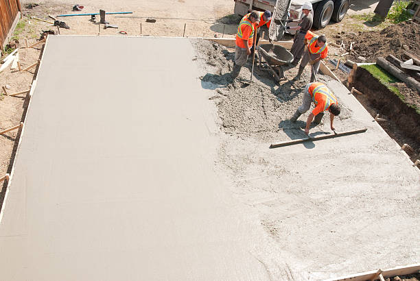 Best Concrete Driveway Installation  in Indianola, MS